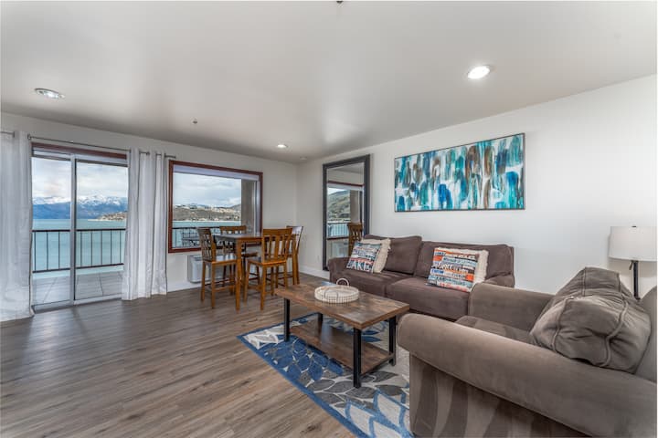 Grandview Lake View 305! Condominio De Lujo Frente Al Mar, Con Capacidad Para 6! - Chelan, WA