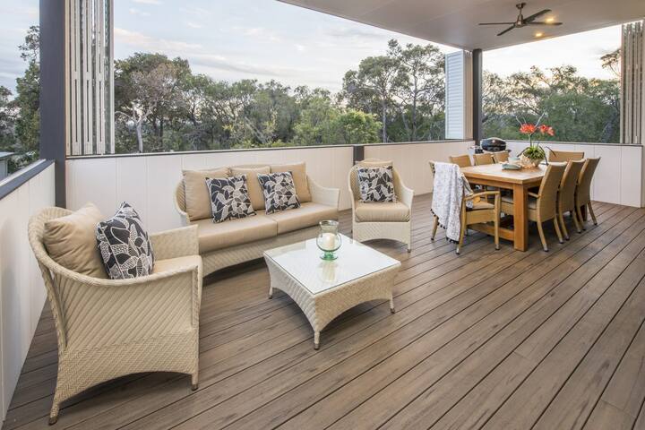 Bay View Retreat gallery image 2