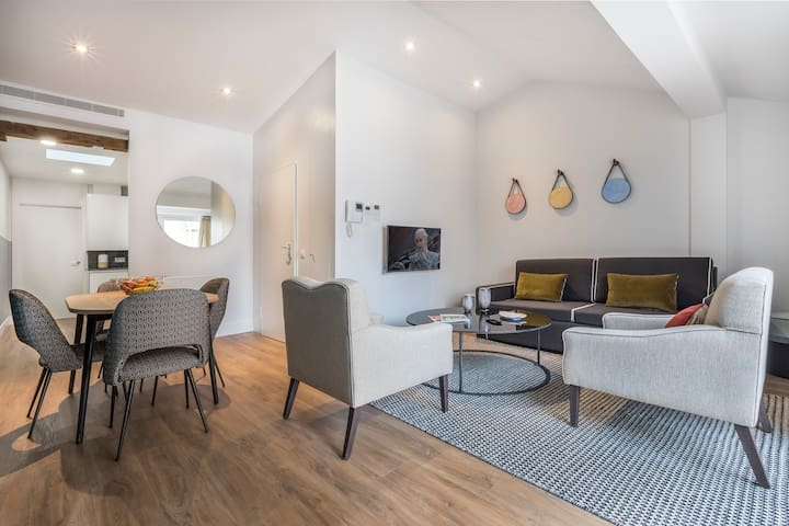 3 Bedroom Apartment – Madrid Cortes