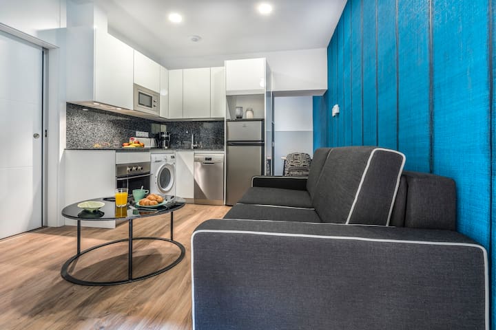 2 Bedroom Apartment Ground Floor- Madrid Cortes