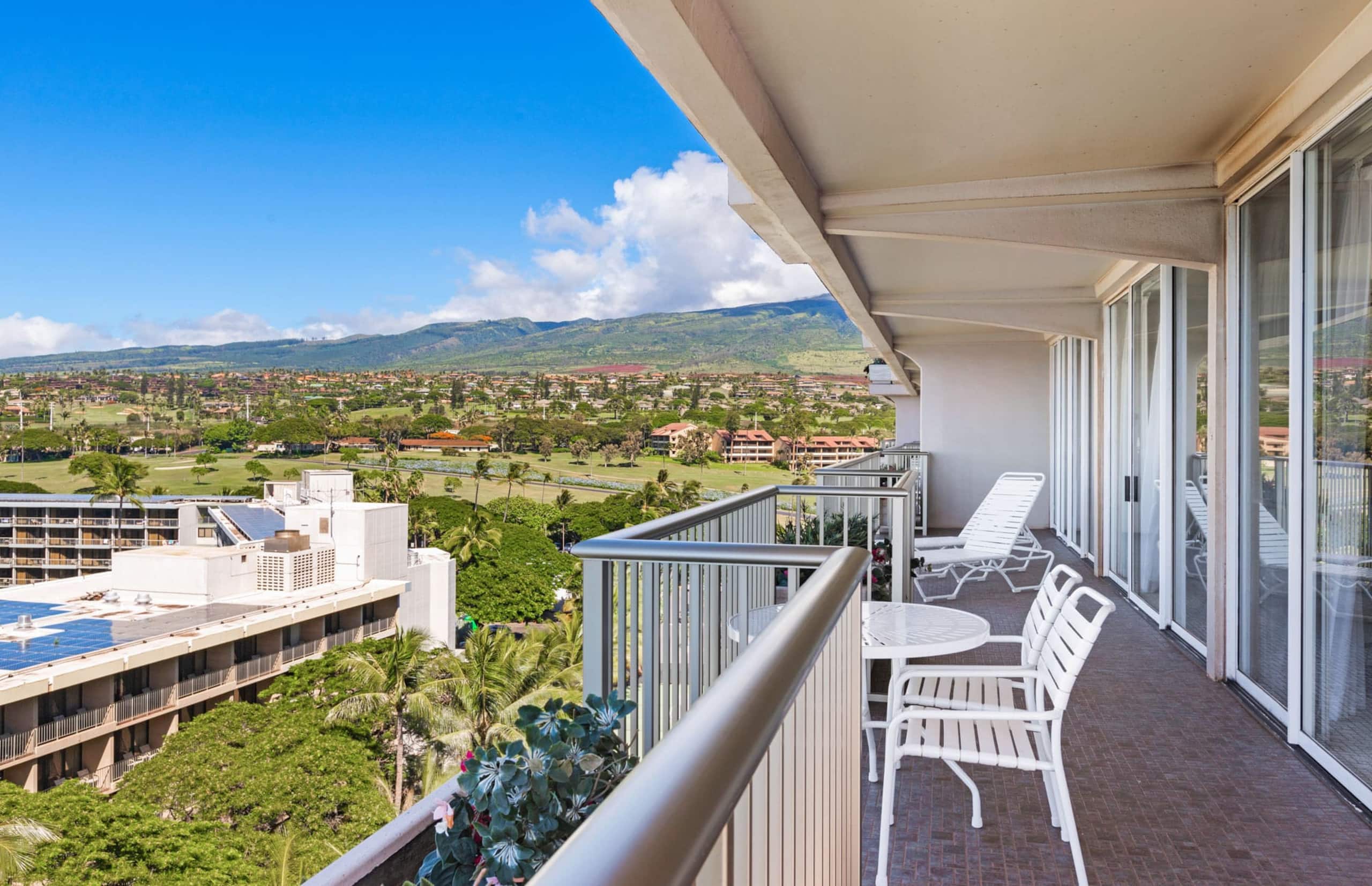 Condo in Lahaina · ★4.9 · 2 bedrooms · 3 beds · 2 baths - Image 23