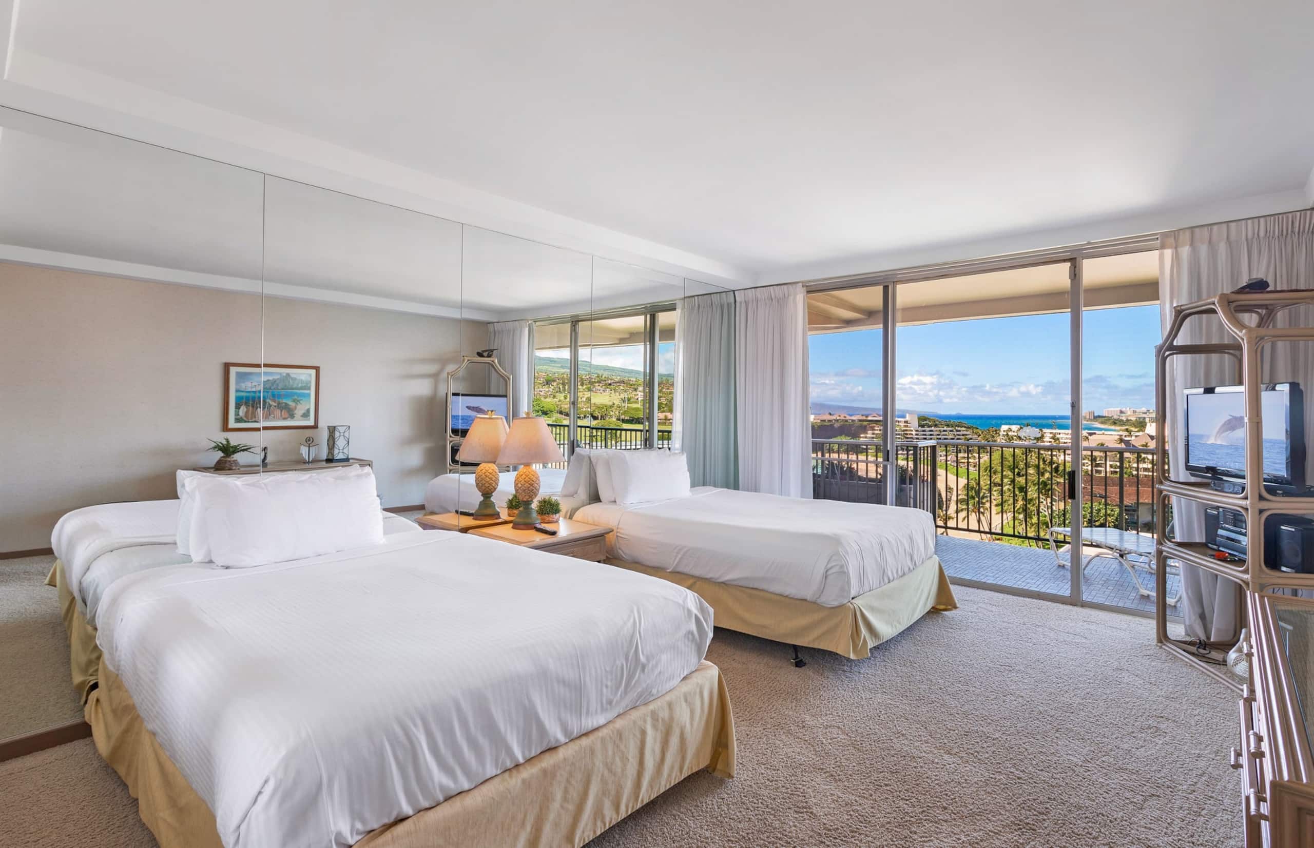 Condo in Lahaina · ★4.9 · 2 bedrooms · 3 beds · 2 baths - Image 21