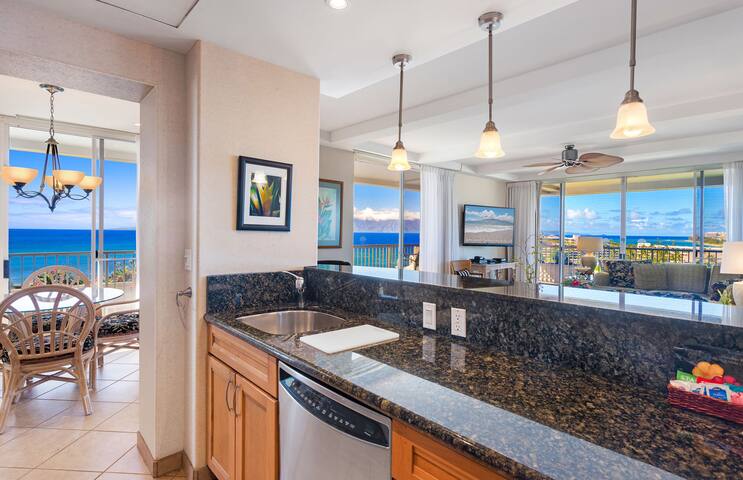 Maui Resort Rentals: The Whaler 1002 gallery image 5