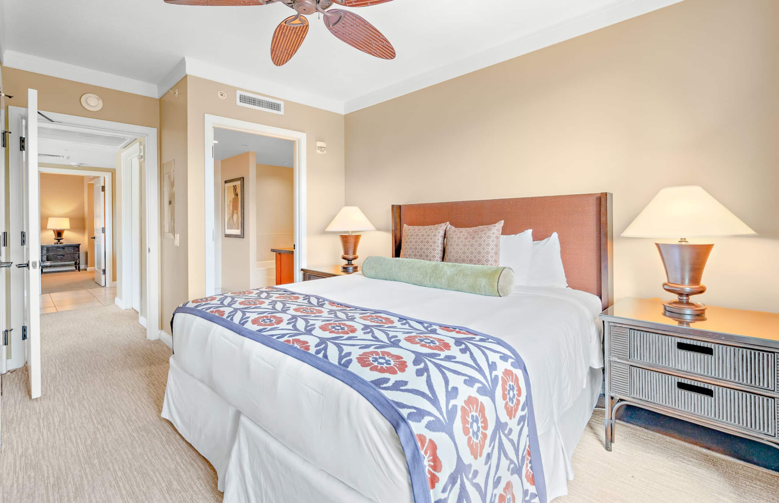Condo in Lahaina · ★4.92 · 2 bedrooms · 3 beds · 2 baths - Image 23