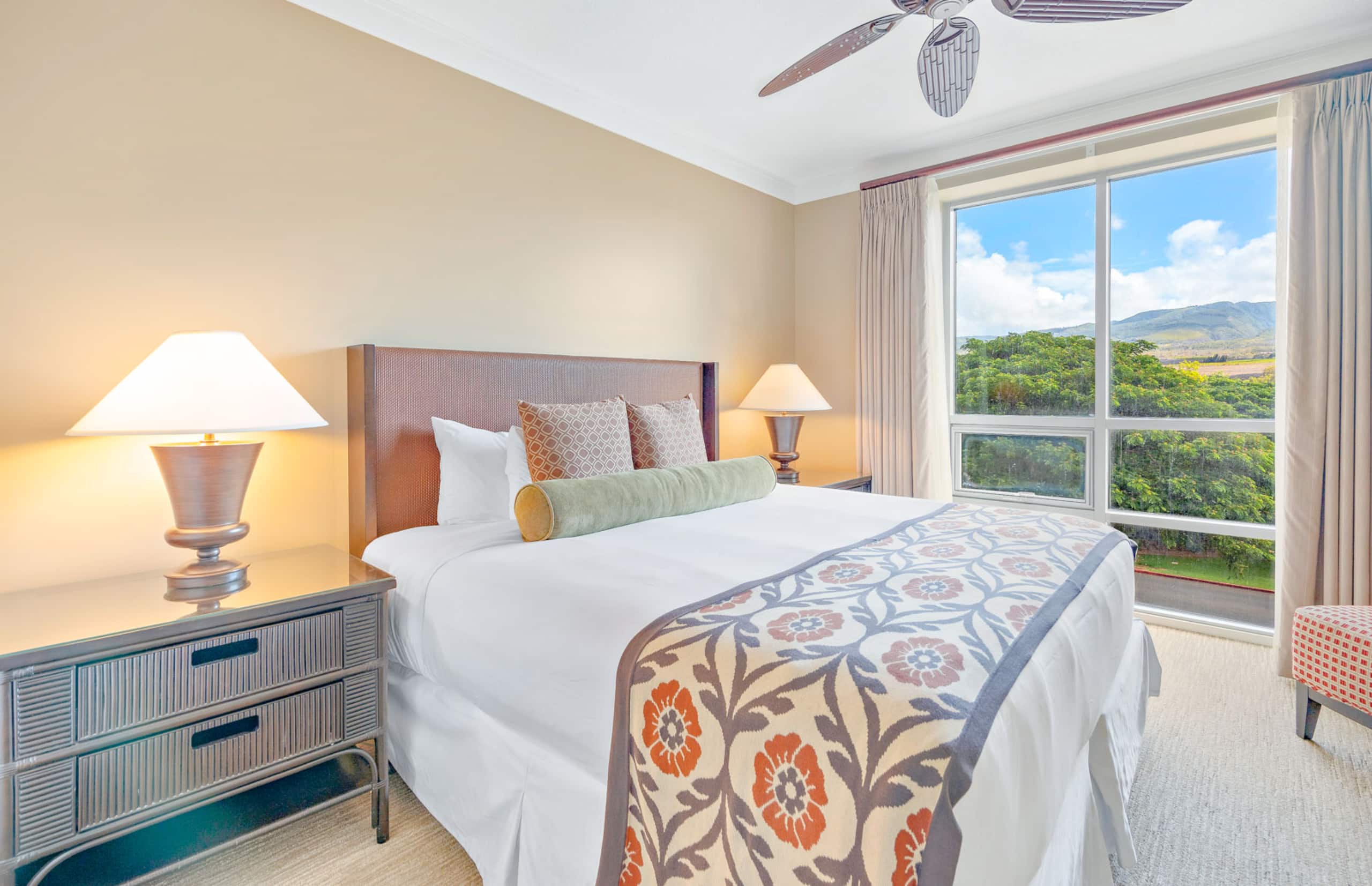 Condo in Lahaina · ★4.92 · 2 bedrooms · 3 beds · 2 baths - Image 22