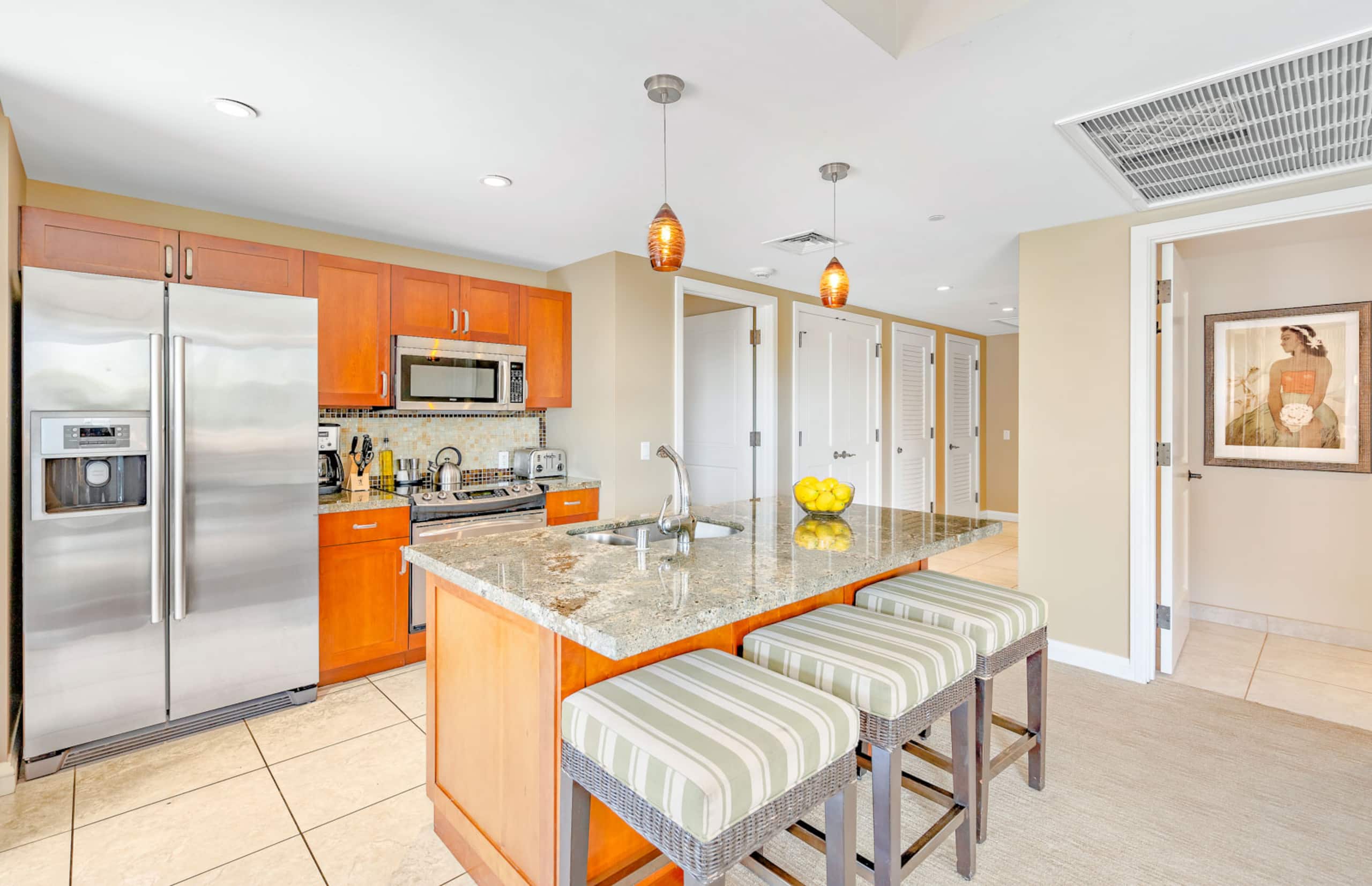 Condo in Lahaina · ★4.92 · 2 bedrooms · 3 beds · 2 baths - Image 4