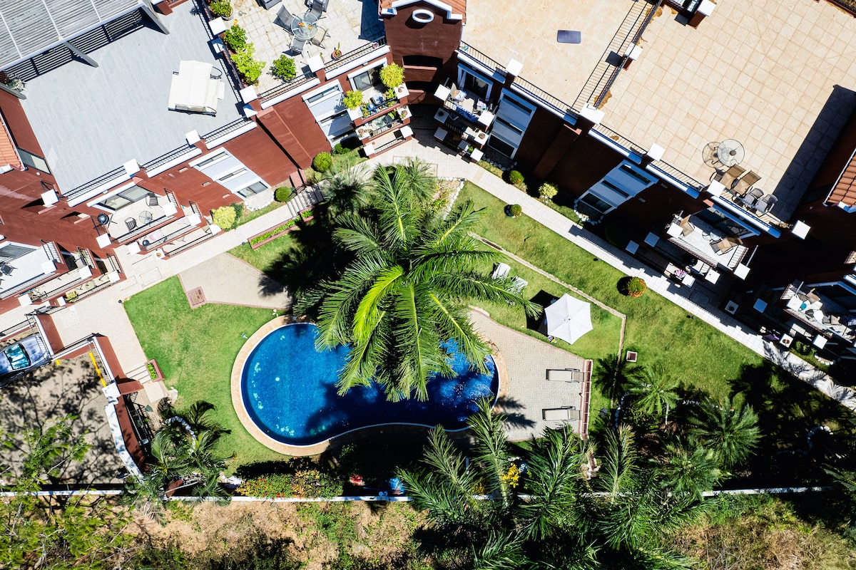 Pool and Private rooftop access in town! - Serviced apartments for Rent in Tamarindo, Guanacaste, Costa Rica - Image 1