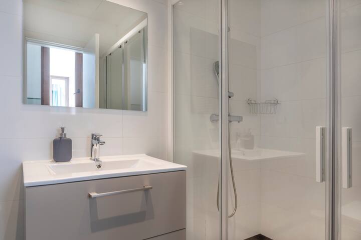 Superior 2 Bedroom Apartment – Chueca gallery image 4