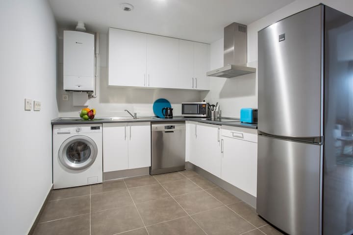 4 Bedroom Apartment – Malasaña gallery image 4