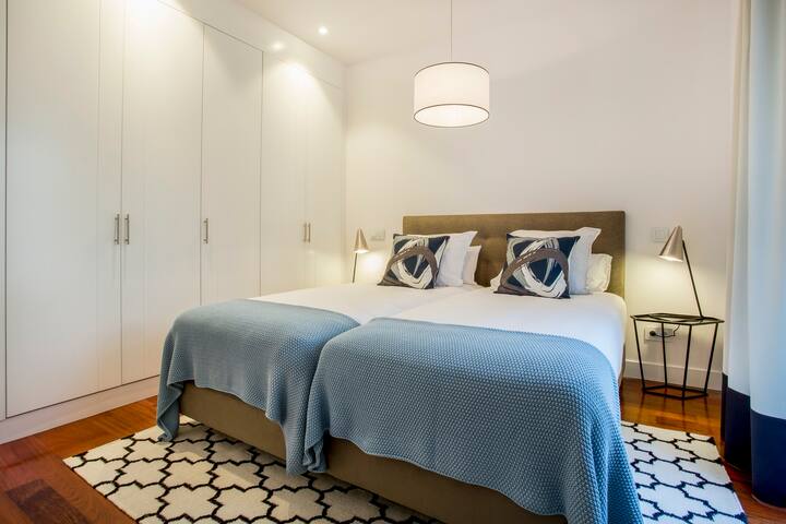 Deluxe 2 Bedroom Apartment – Chueca gallery image 2