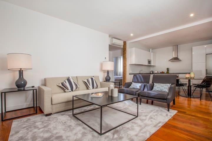 Superior 2 Bedroom Apartment – Chueca