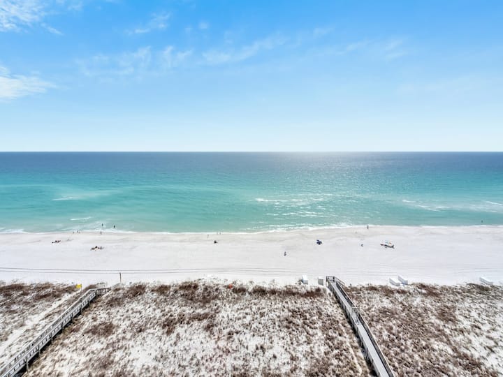 Iris's Top Floor Getaway! - Navarre Beach, FL