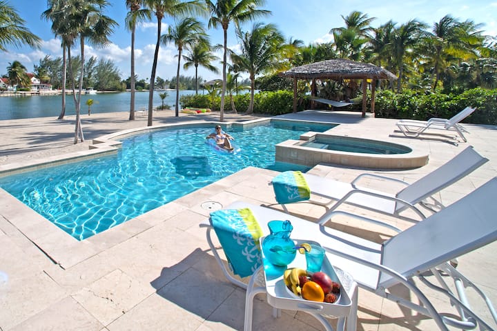 Just For Fun By Grand Cayman Villas - Cayman Islands