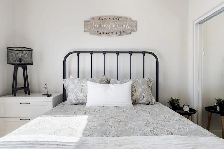 Საძინებელი 1