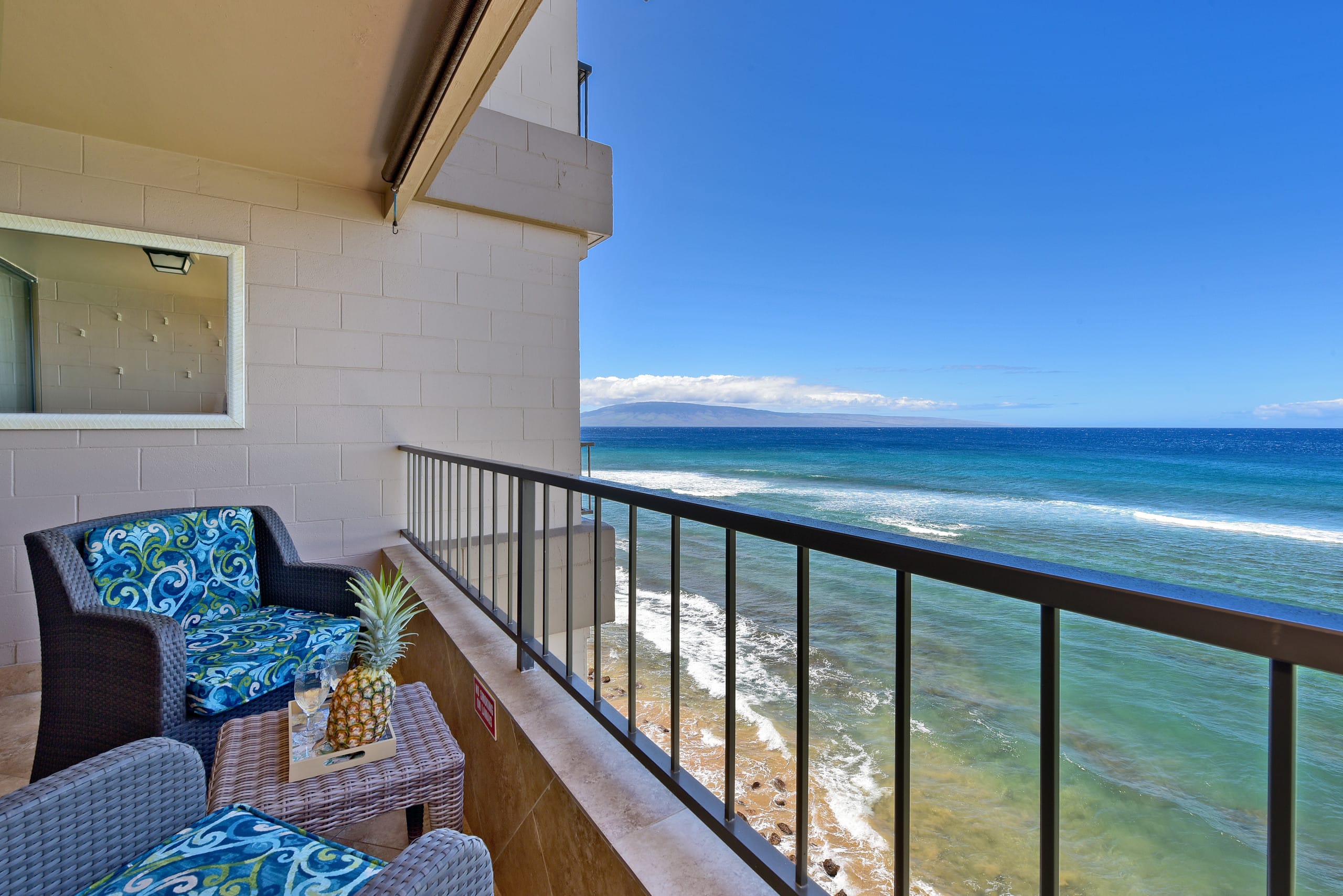 Condo in Lahaina · ★4.71 · 1 bedroom · 2 beds · 1 bath - Image 7