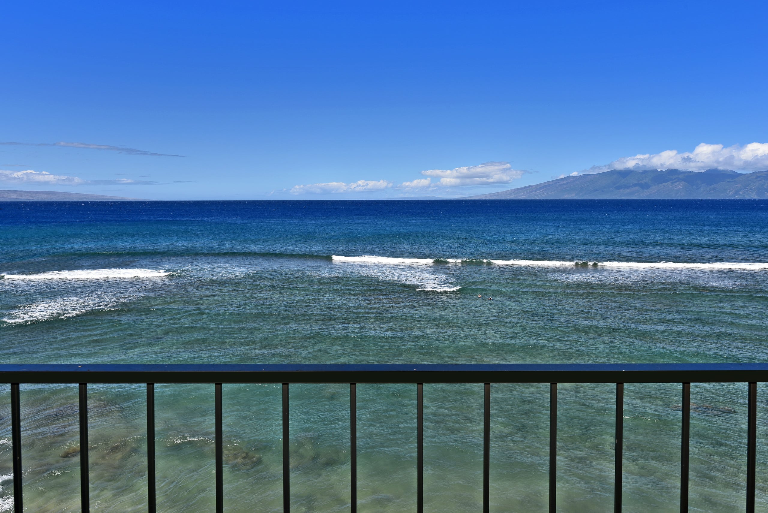 Condo in Lahaina · ★4.71 · 1 bedroom · 2 beds · 1 bath - Image 11