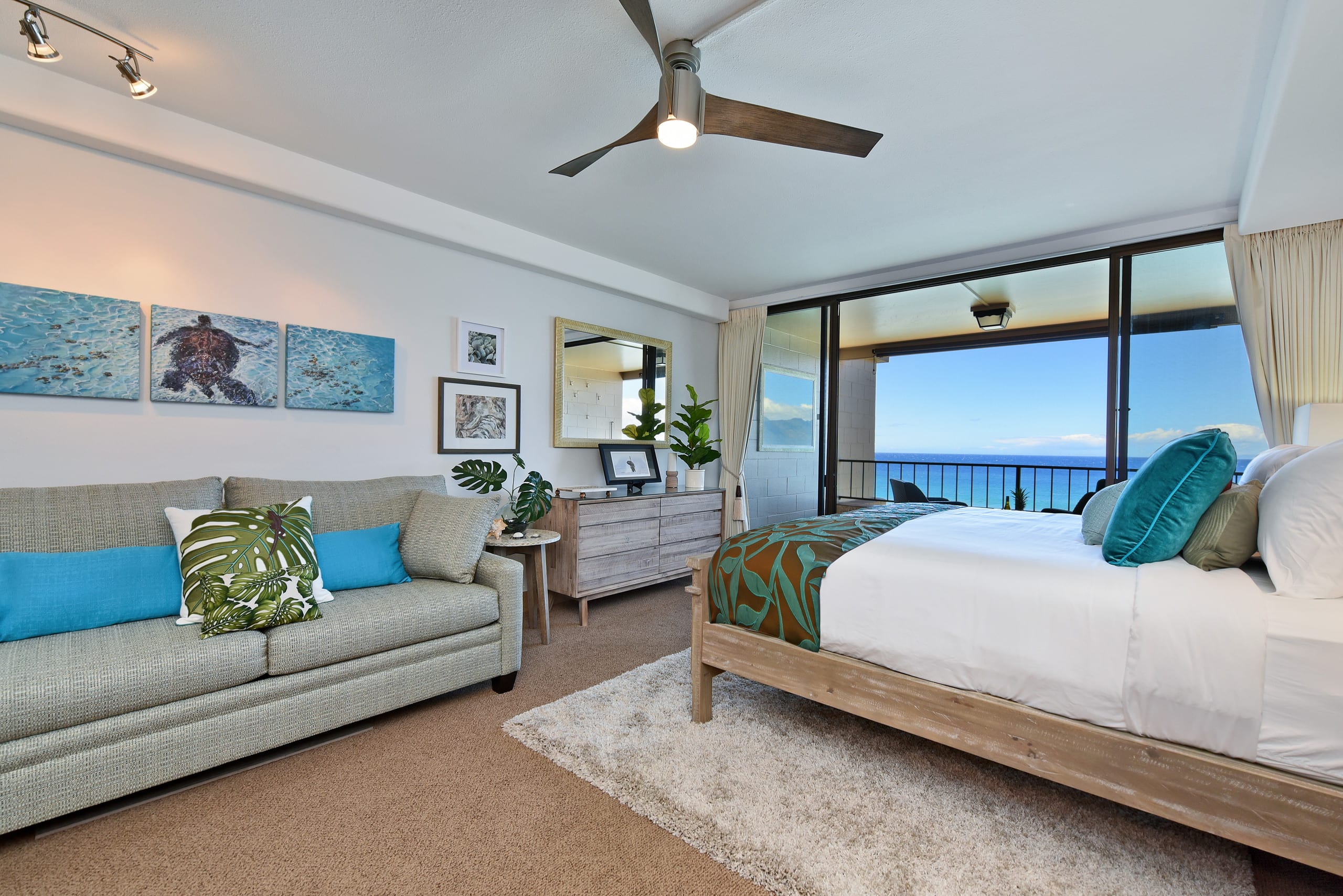 Condo in Lahaina · ★4.71 · 1 bedroom · 2 beds · 1 bath - Image 14