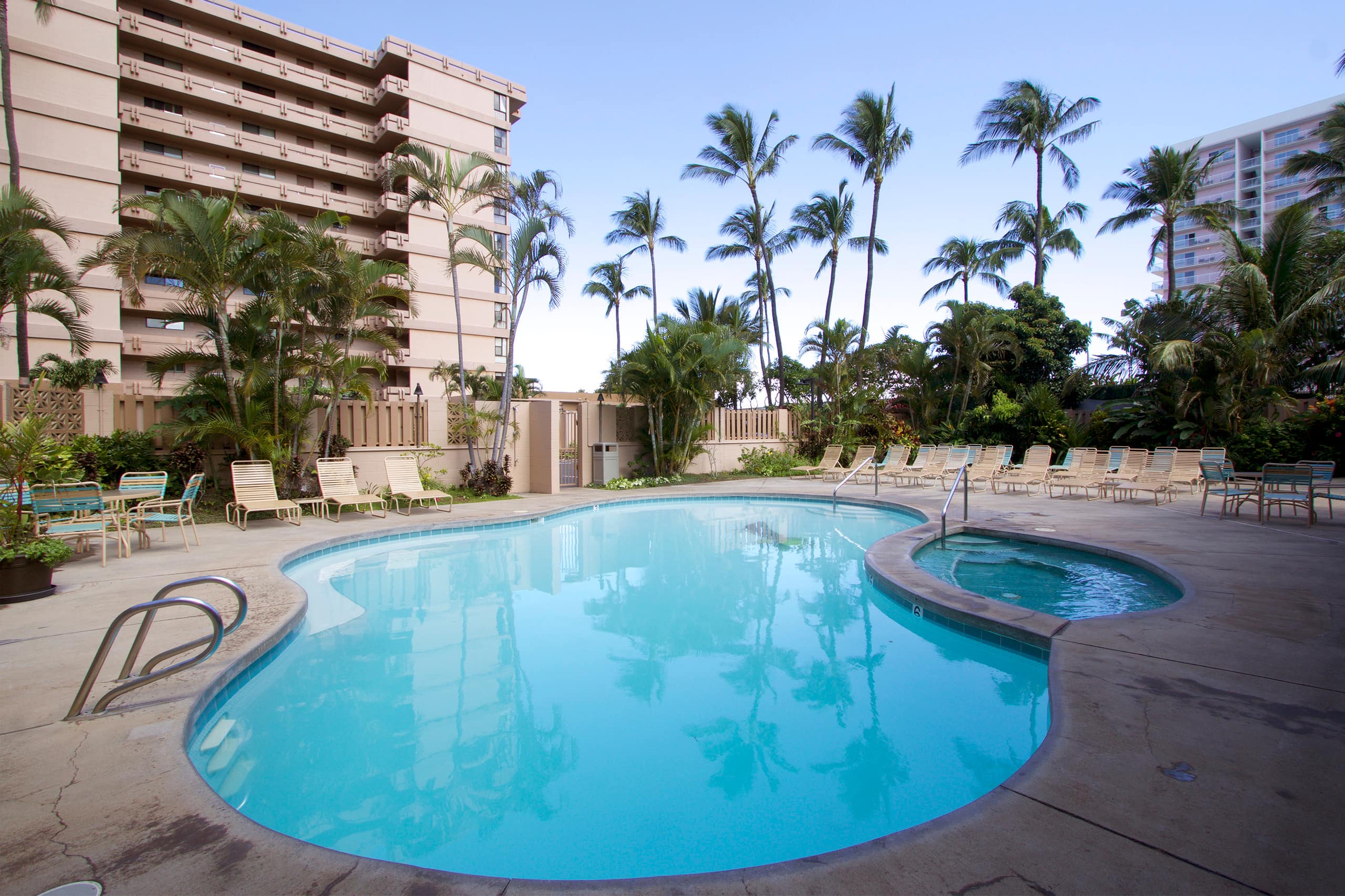 Condo in Lahaina · ★4.71 · 1 bedroom · 2 beds · 1 bath - Image 32