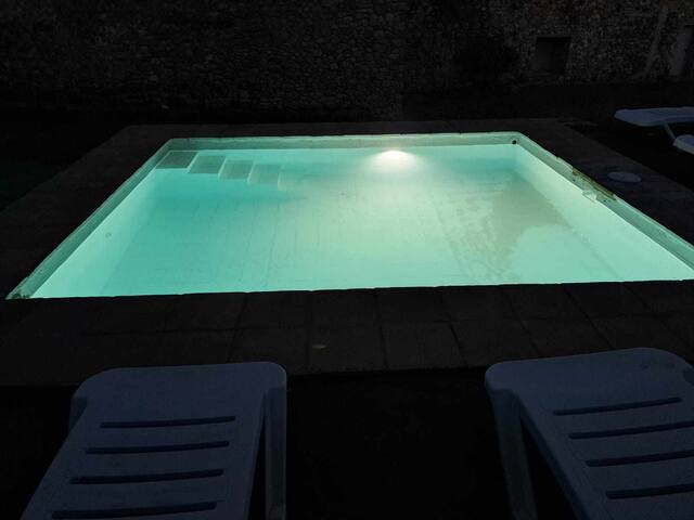 Rural house for exclusive rental in Girona gallery image 3