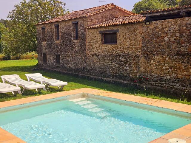 Rural house for exclusive rental in Girona gallery image 2