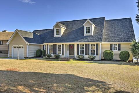 Carolina Lakes Family Home w/ Pool, Kayaks & Dock!