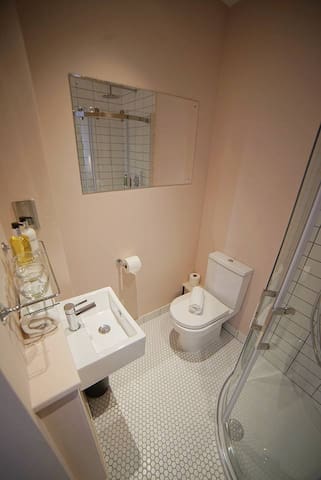 The Alma Taverns’ Exclusive Accommodation – Hopewe gallery image 5