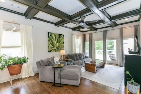 Successful Airbnb property: Vintage Charm | Near Beltline & Grant Park in Ormewood Park