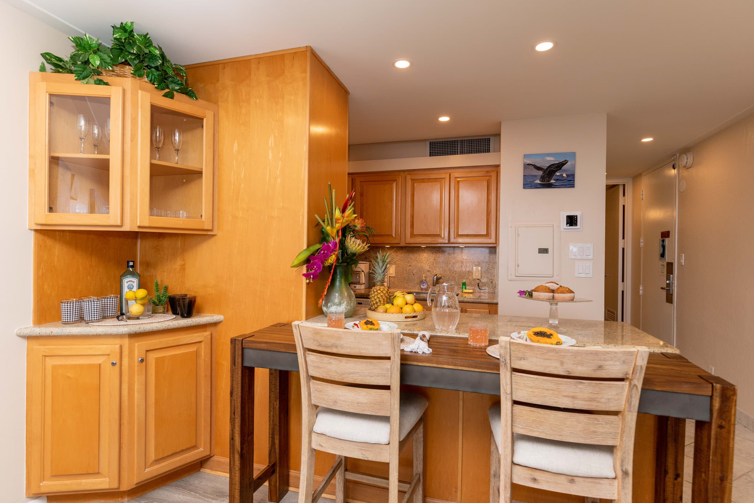 Condo in Lahaina · ★4.86 · 1 bedroom · 2 beds · 1 bath - Image 10