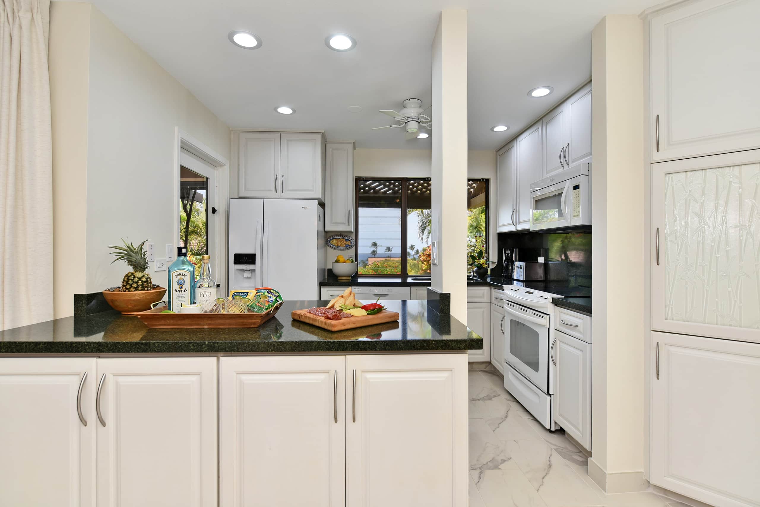 Condo in Kihei · ★4.67 · 1 bedroom · 2 beds · 2 baths - Image 8