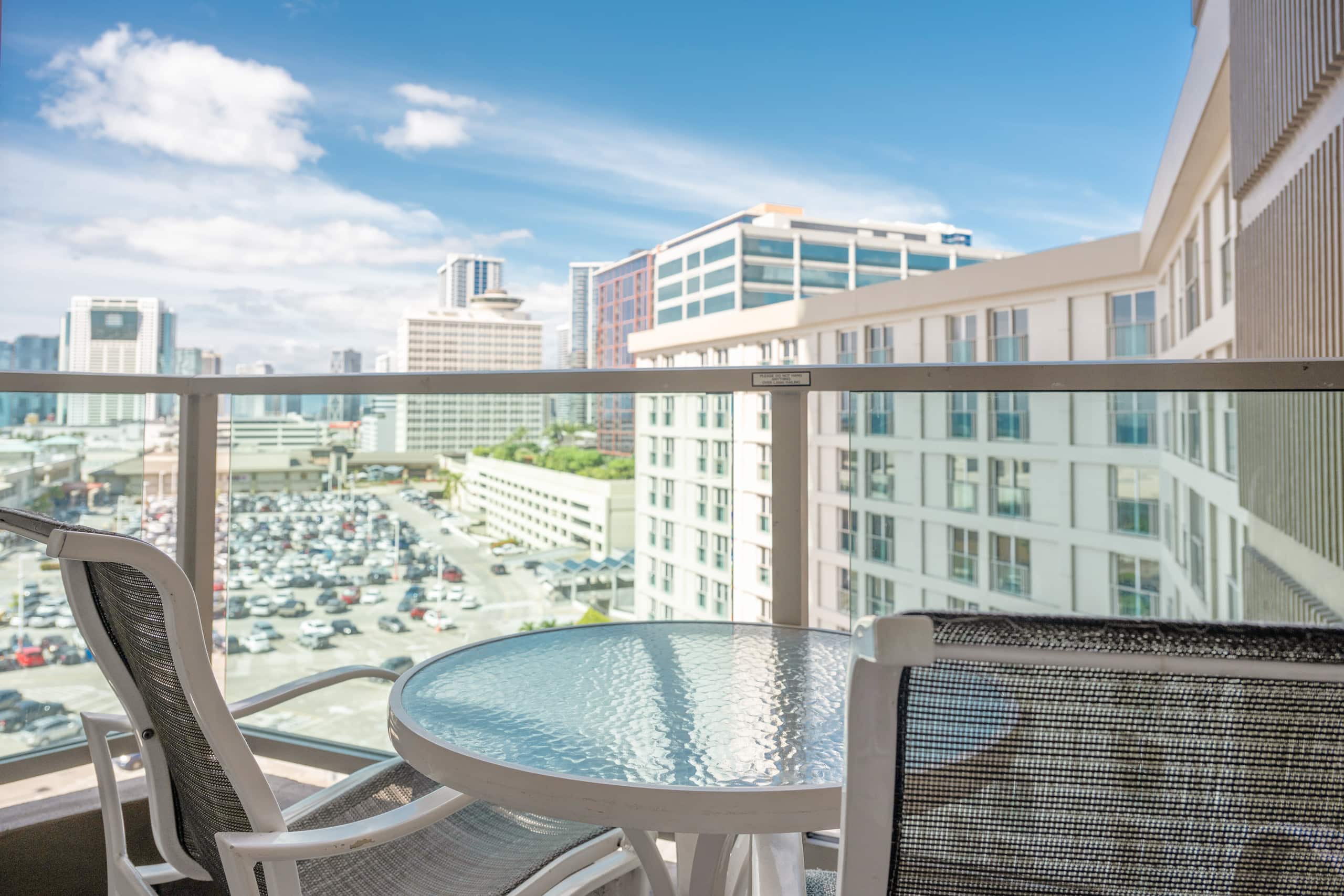 Condo in Honolulu · ★4.11 · 1 bedroom · 1 bed · 1 private bath - Image 10