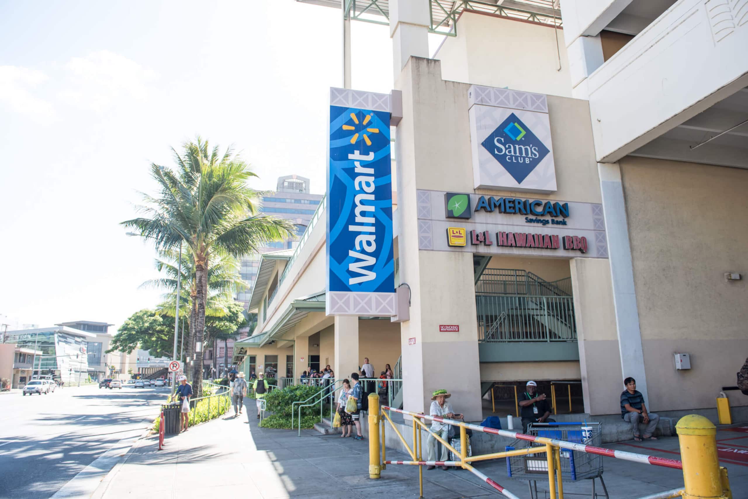 Condo in Honolulu · ★4.11 · 1 bedroom · 1 bed · 1 private bath - Image 18