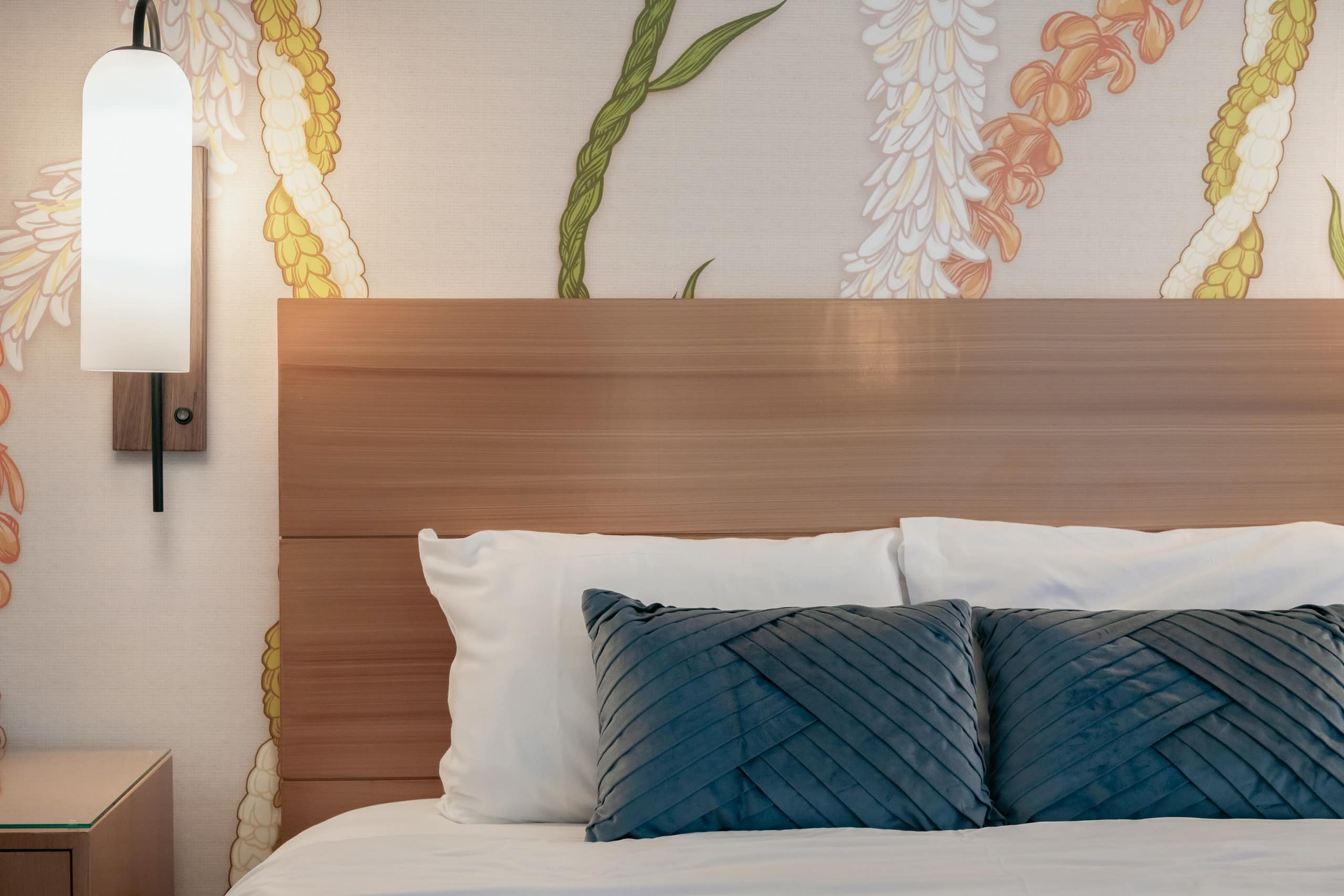 Condo in Honolulu · ★4.11 · 1 bedroom · 1 bed · 1 private bath - Image 23