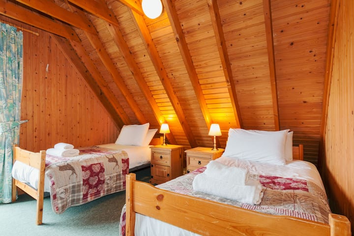 Lodge 51开放式卧室