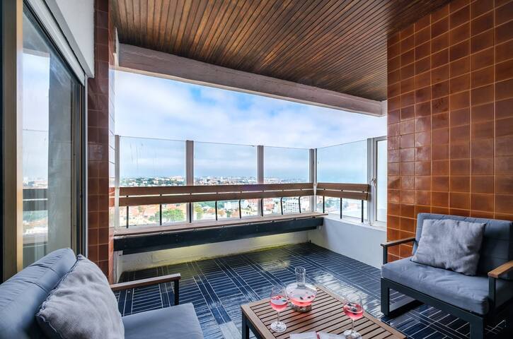 Ocean Blue outstanding view by Portugal Portfolio gallery image 2