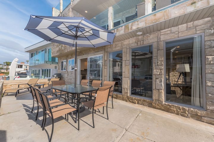 3br Beach Retreat 1 House From Sand Ocean Views - Costa Mesa, CA