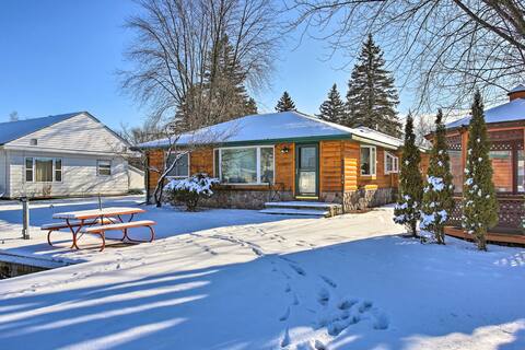 4 Season, Waterfront Houghton Lake House w/ Dock!