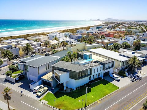 Villa Sunset Beach with rooftop pool & nice view