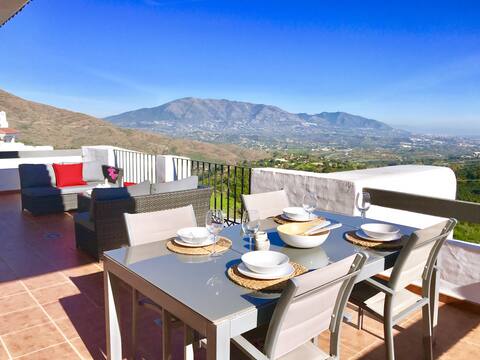 24 -Apartment in La Mairena Forest, Ojen