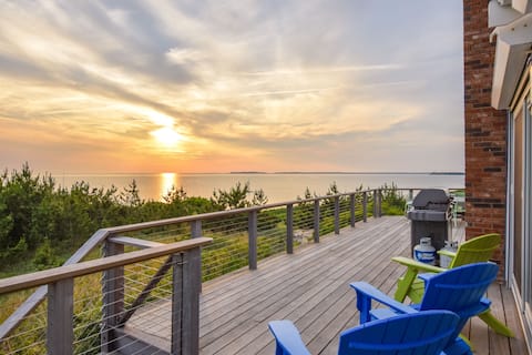 Gorgeous Architectural Waterfront Property!