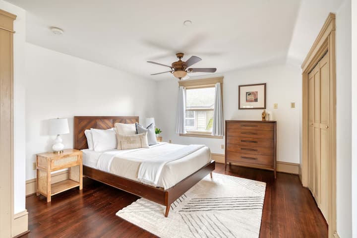 Bedroom 4 with queen bed and dresser.
