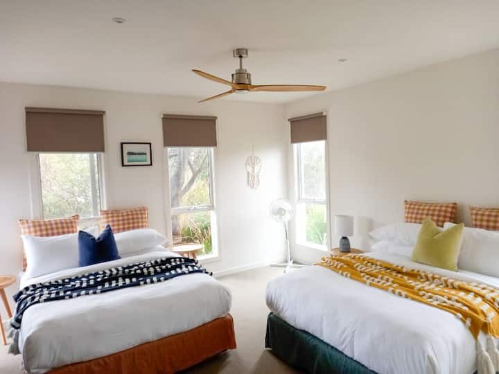 Camera da letto matrimoniale al piano di sotto