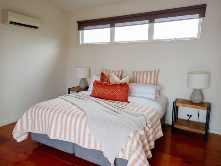 Camera da letto matrimoniale grande al piano superiore