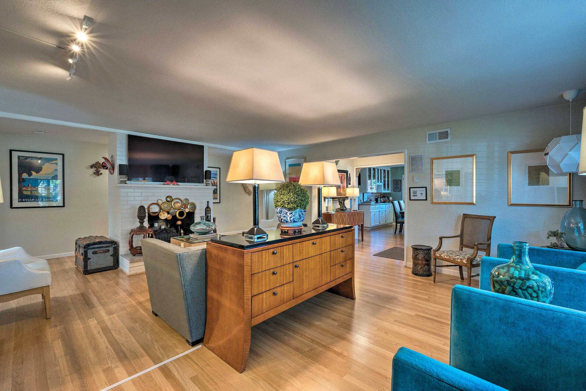 Spacious Wine Country Home: 1 Mi to Downtown Lodi!