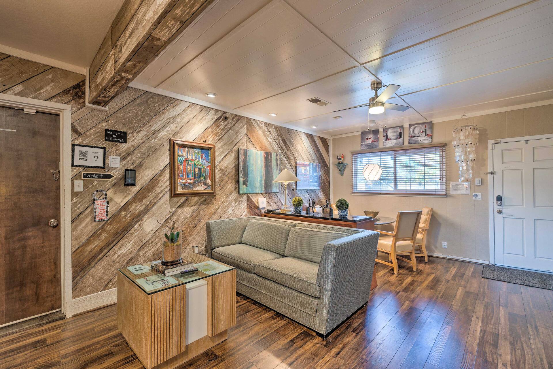 Luxurious Downtown Lodi Apartment in Wine Country! — photo 4