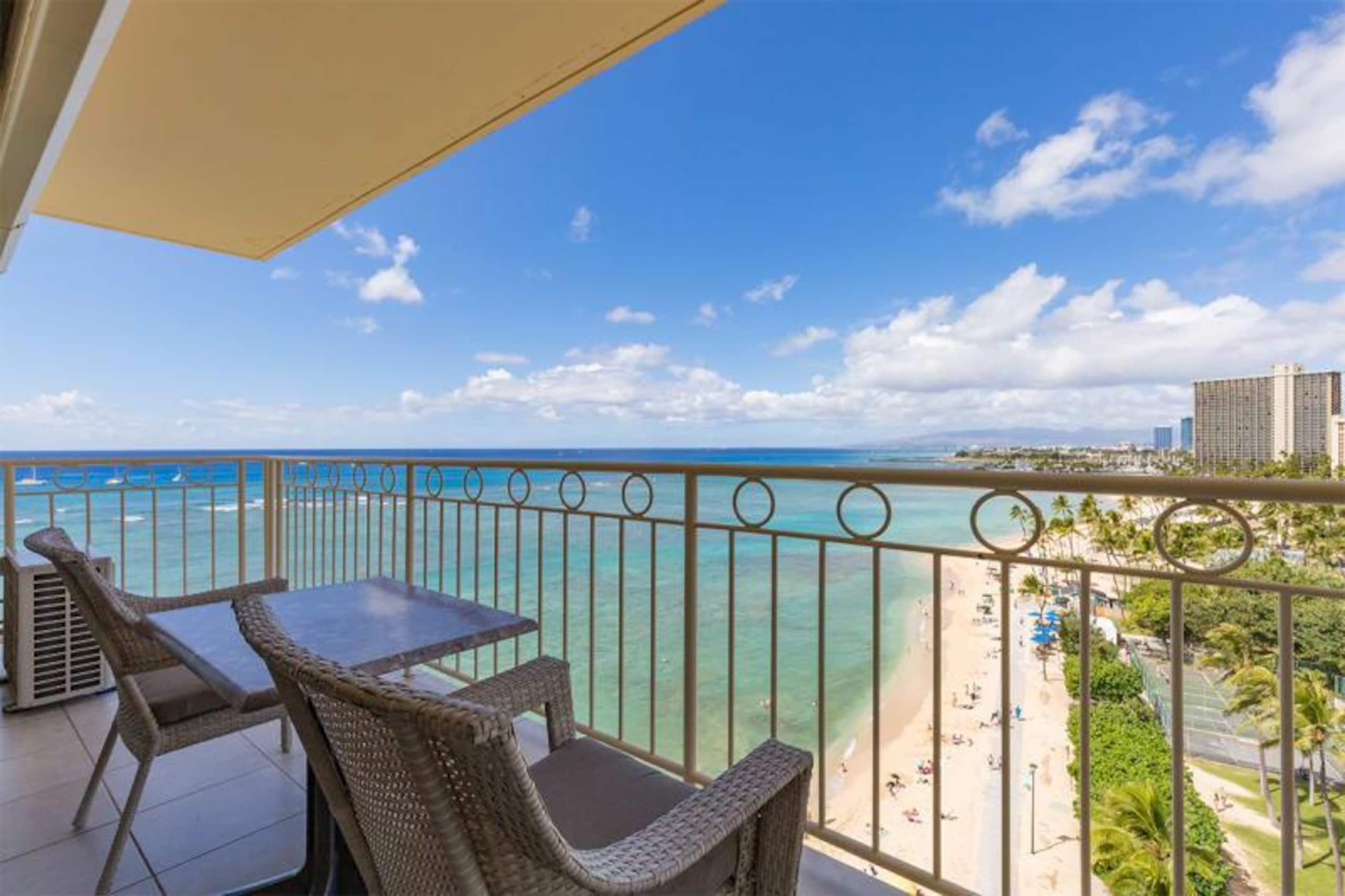 Condo in Honolulu · ★4.8 · 2 bedrooms · 3 beds · 2 shared baths - Image 13