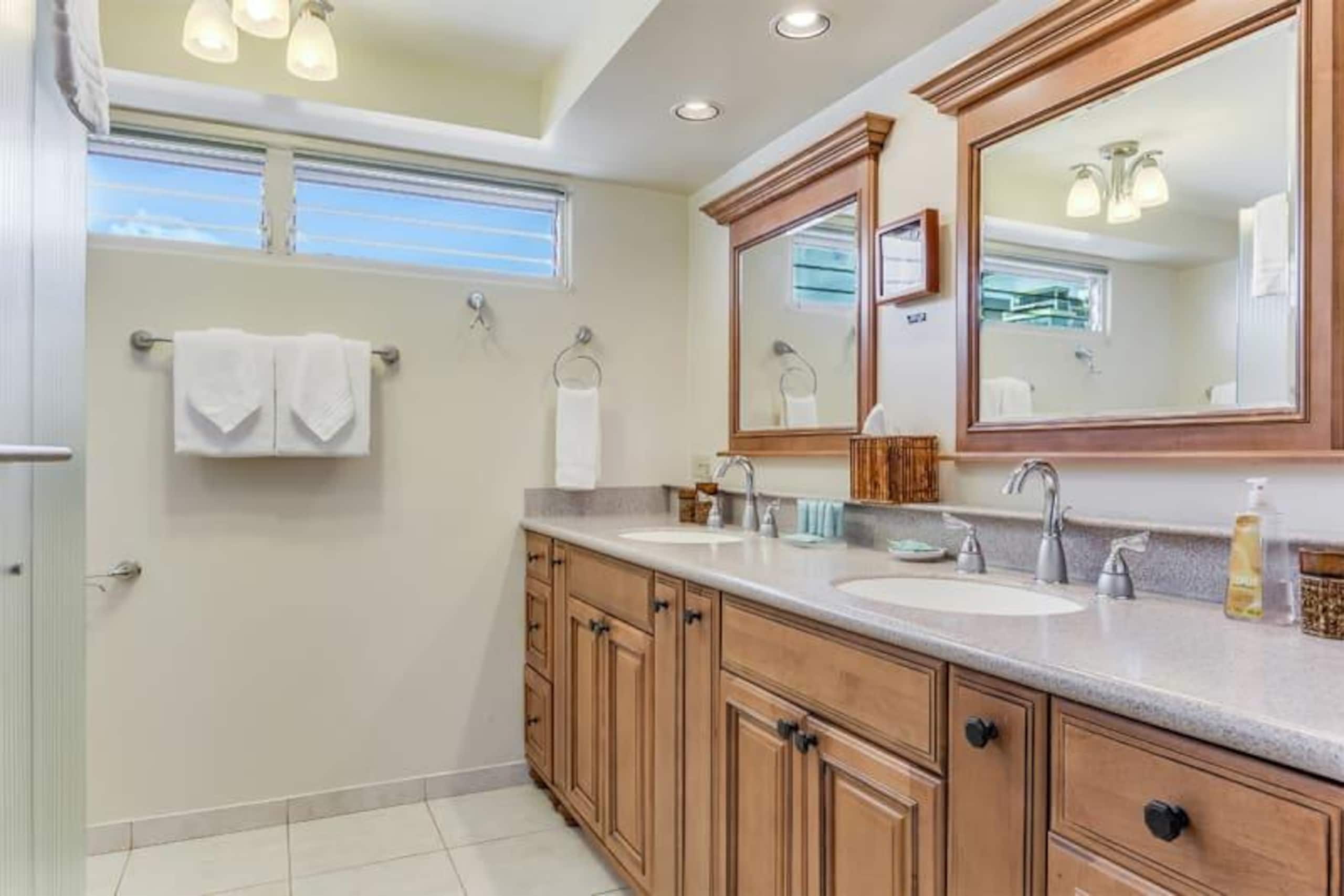 Condo in Honolulu · ★4.8 · 2 bedrooms · 3 beds · 2 shared baths - Image 51