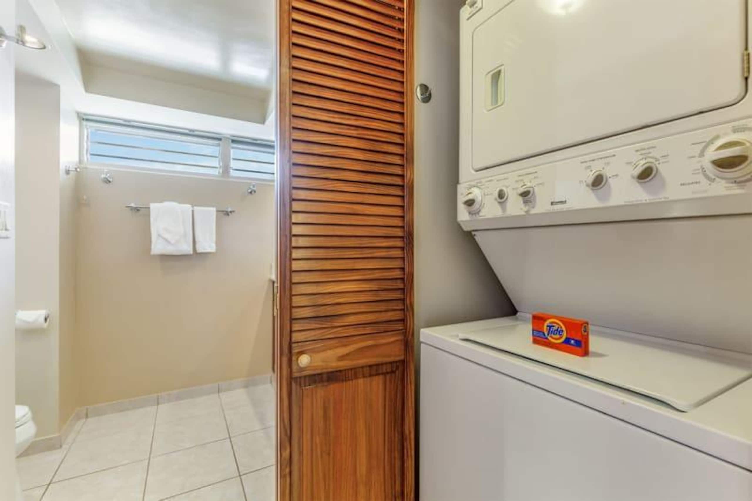 Condo in Honolulu · ★4.8 · 2 bedrooms · 3 beds · 2 shared baths - Image 58