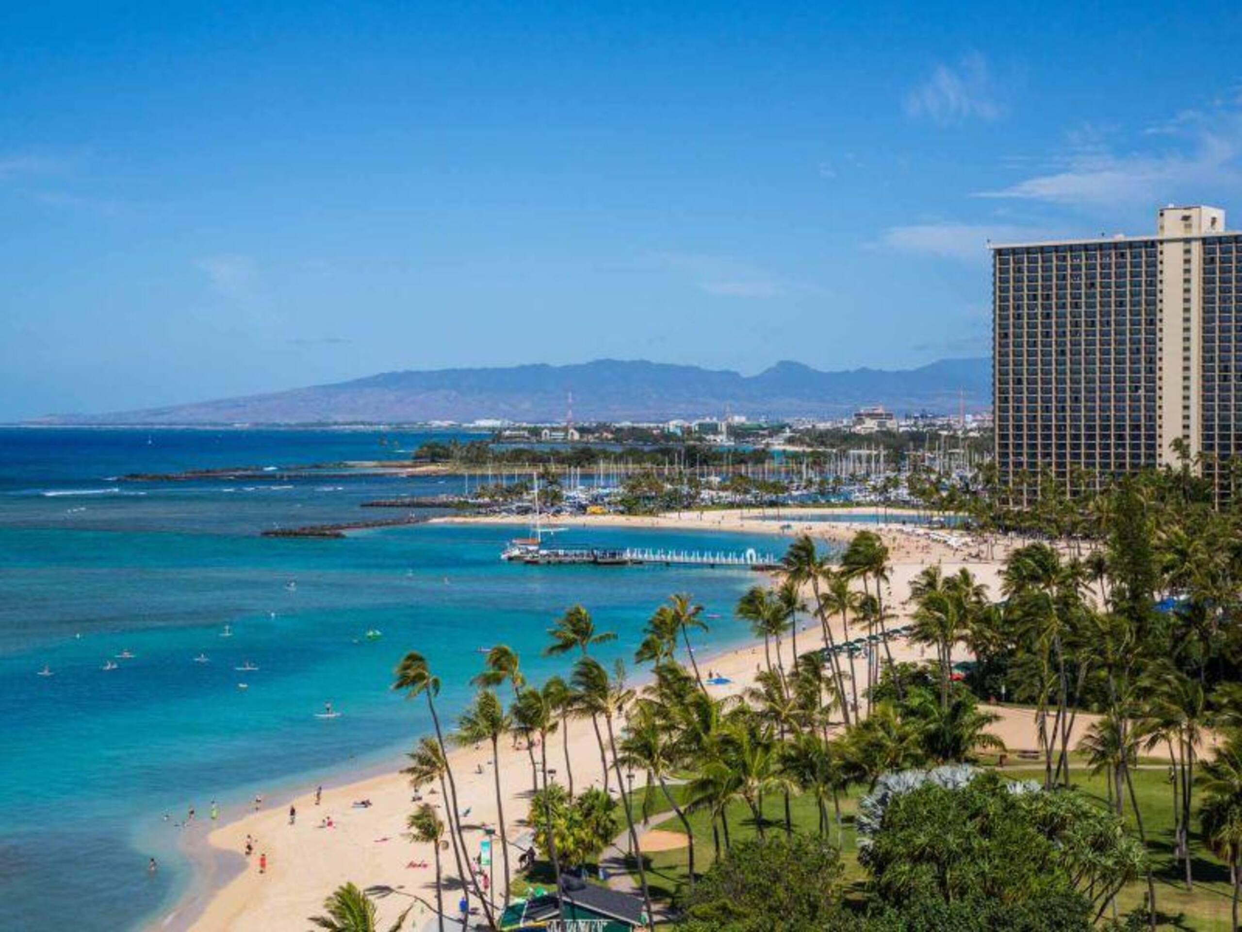 Condo in Honolulu · ★4.8 · 2 bedrooms · 3 beds · 2 shared baths - Image 28
