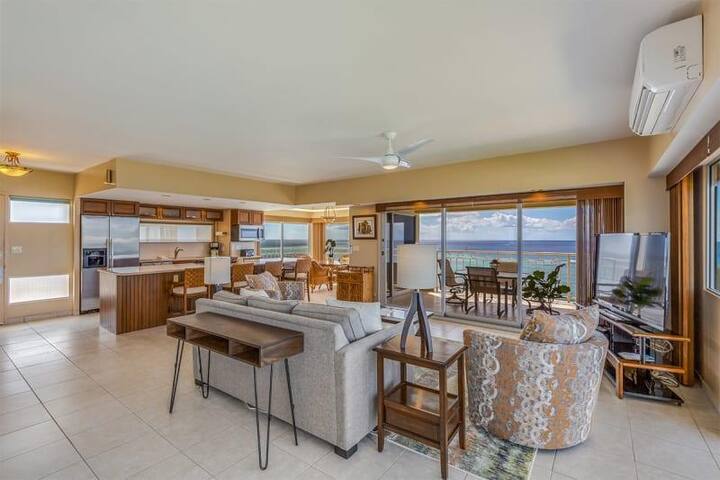 2 Bedroom Deluxe Ocean Front – Waikīkī Shore 1100 gallery image 3