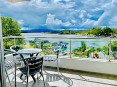 Guatap%C3%A9+Lakeview+Apartment%2C+double+balcony+duplex